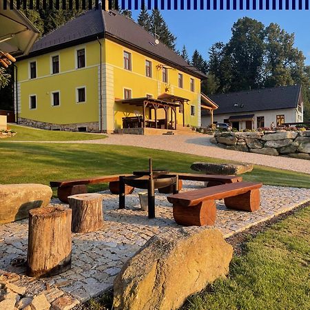 Apartmány HÁJOVNA Lipno Loučovice Kültér fotó